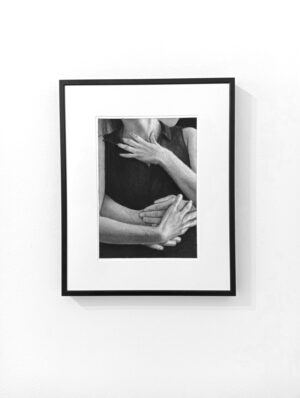 Etreinte II Aurélie Sicas_Fusain sur papier_30x24cm_2026_6